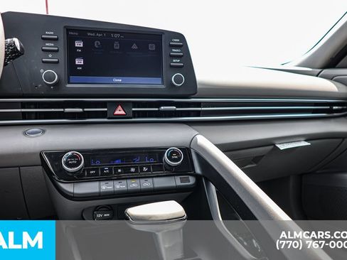 Used 2025 Hyundai Elantra Sport FWD image 38