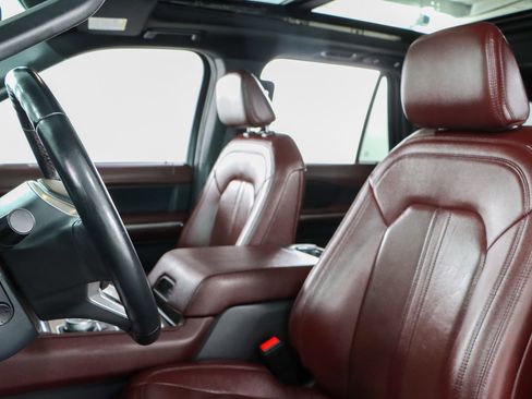 Used 2023 Ford Expedition Max Limited image 27