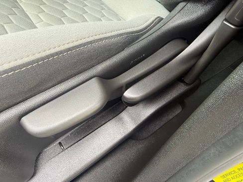 Used 2020 Chevrolet Equinox LS w/ LPO, Cargo Package FWD image 10