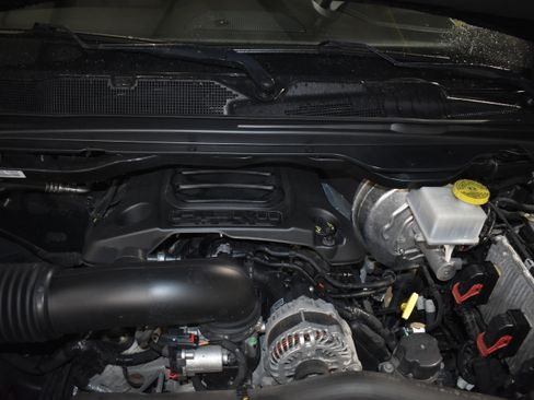 Used 2020 RAM 1500 Laramie image 30