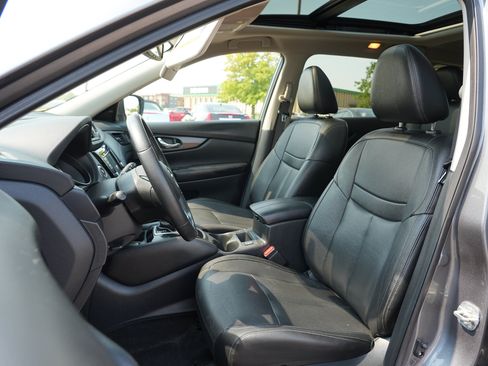 Used 2020 Nissan Rogue S AWD/4WD image 12