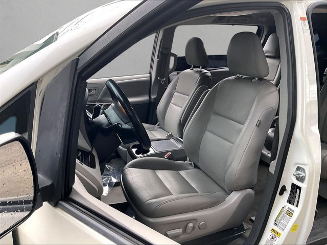 Used 2017 Toyota Sienna XLE FWD image 26