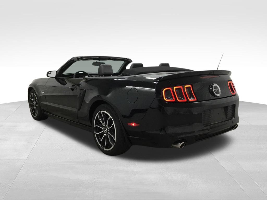 Used 2014 Ford Mustang GT Premium w/ Electronics Package RWD image 12