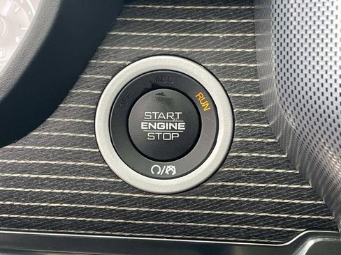 Used 2020 RAM 1500 Limited image 26