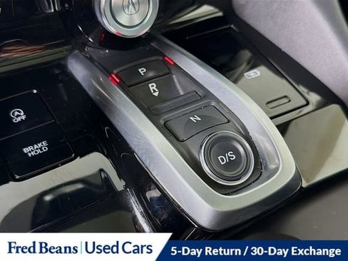 Used 2023 Acura MDX SH-AWD w/ Technology Package image 17