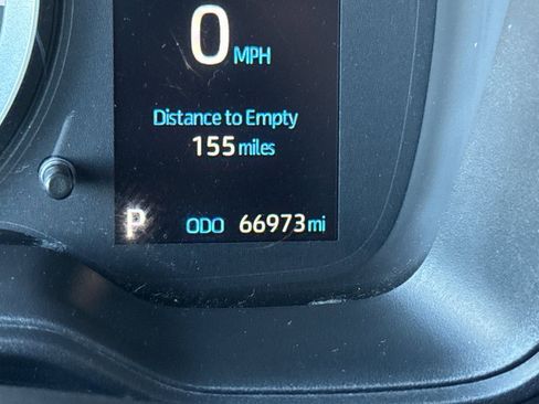 Used 2021 Toyota Corolla LE w/ Carpet Mat Package (TMS) image 28