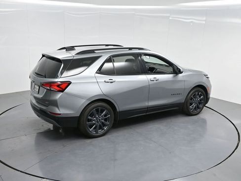 Used 2024 Chevrolet Equinox RS image 43