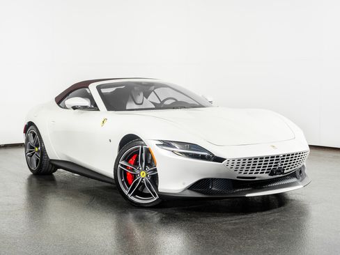 Used 2024 Ferrari Roma Base image 4