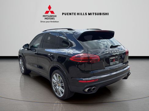 Used 2017 Porsche Cayenne S AWD/4WD image 7
