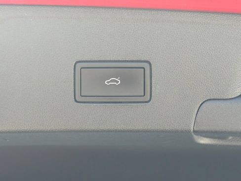 Certified 2023 Volkswagen Atlas Cross Sport SE w/ Panoramic Sunroof Package AWD/4WD image 27