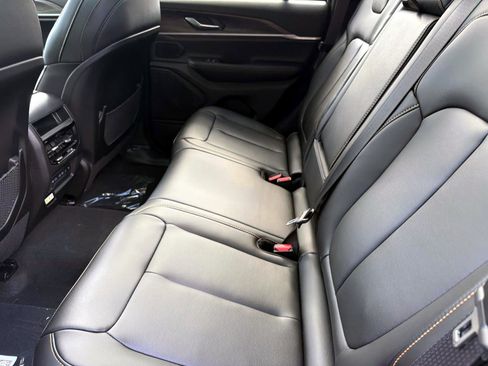 New 2026 Jeep Grand Cherokee Limited AWD/4WD image 6
