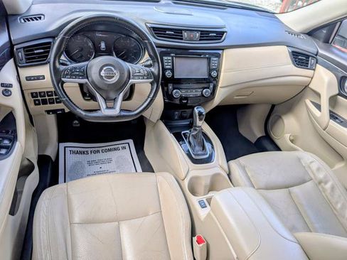 Used 2017 Nissan Rogue SL w/ SL Premium Package FWD image 12