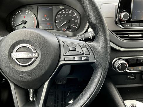 Certified 2023 Nissan Altima 2.5 S FWD image 15