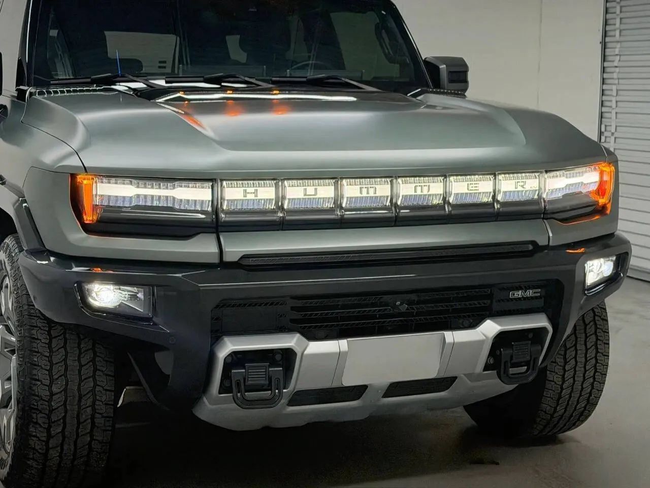 Used 2024 GMC Hummer EV 3X w/ LPO, Cargo Utility Package AWD/4WD image 43