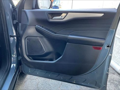 Used 2024 Ford Escape Platinum image 21