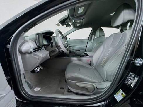 New 2026 Hyundai Elantra Sport FWD image 32