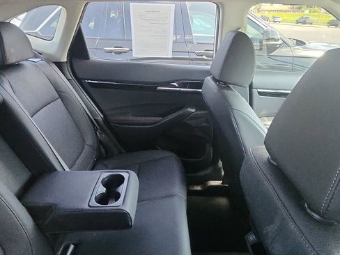 Used 2024 Kia Seltos SX w/ SX Sunroof Package AWD/4WD image 11