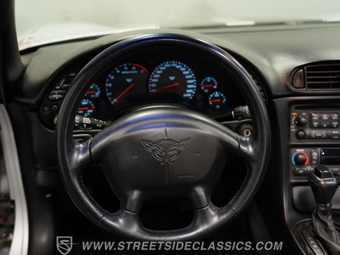 Used 2000 Chevrolet Corvette Convertible w/ Memory Pkg image 38