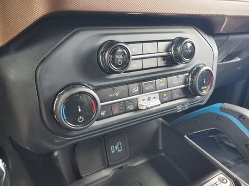 Used 2022 Ford Bronco Outer Banks AWD/4WD image 24