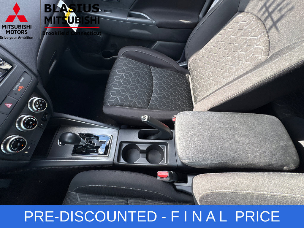 Used 2025 Mitsubishi Outlander Sport ES AWD/4WD image 26