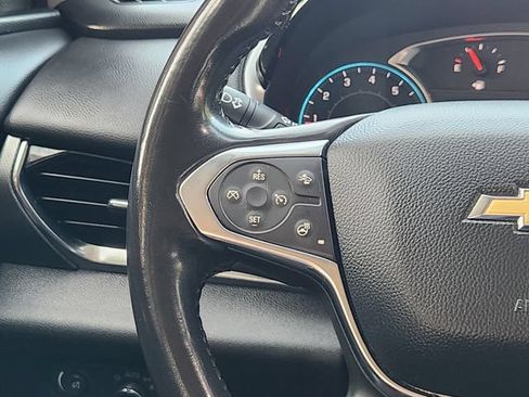 Used 2018 Chevrolet Traverse Premier w/ Driver Confidence II Package FWD image 28