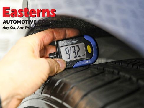 Used 2024 Ford Edge Titanium image 27