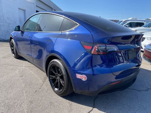 Used 2021 Tesla Model Y Long Range AWD/4WD image 9