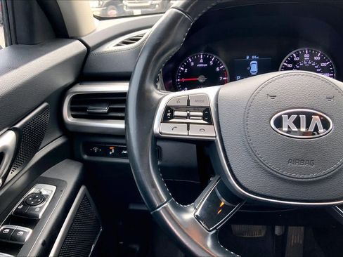 Used 2020 Kia Telluride LX image 23