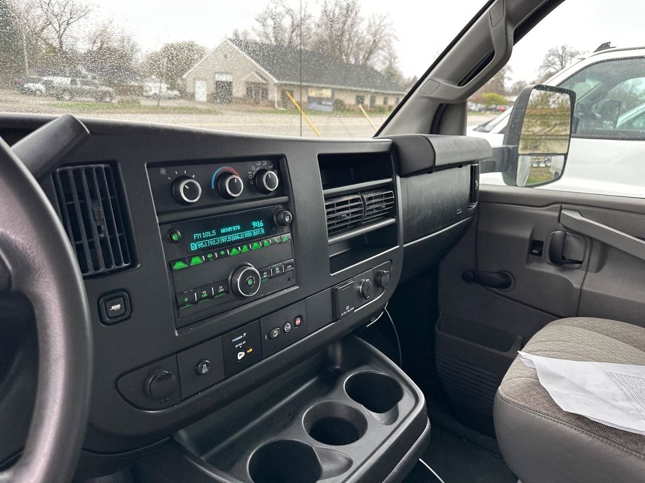 Used 2018 Chevrolet Express 4500 Extended w/ Driver Convenience Package RWD image 11