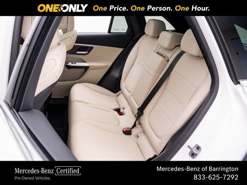 Used 2025 Mercedes-Benz GLC 300 4MATIC image 19