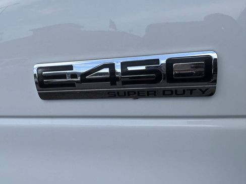 Used 2009 Ford E-450 and Econoline 450 RWD image 4