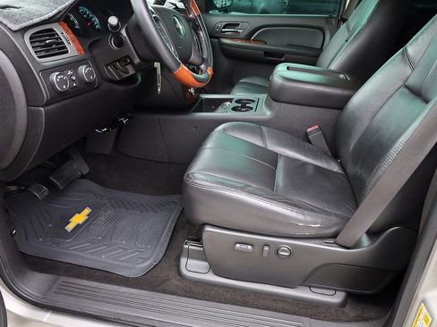 Used 2009 Chevrolet Silverado 1500 LTZ w/ Safety Package image 11