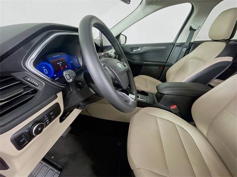 Used 2022 Ford Escape Titanium w/ Class II Trailer Tow Package image 22