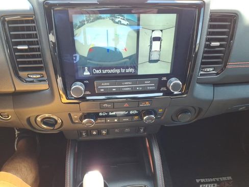Used 2024 Nissan Frontier PRO-4X w/ Pro Convenience Package AWD/4WD image 15