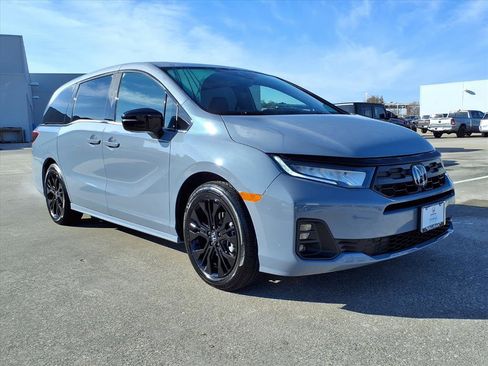 Used 2025 Honda Odyssey Sport-L image 2