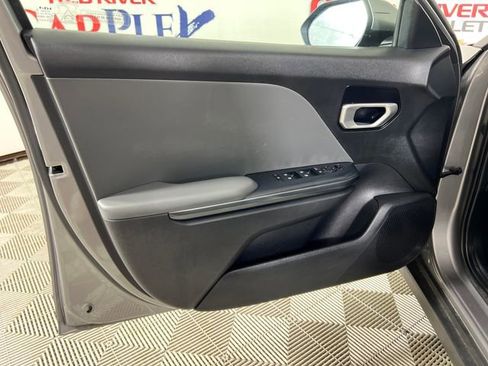 Used 2025 Kia K4 FWD image 10