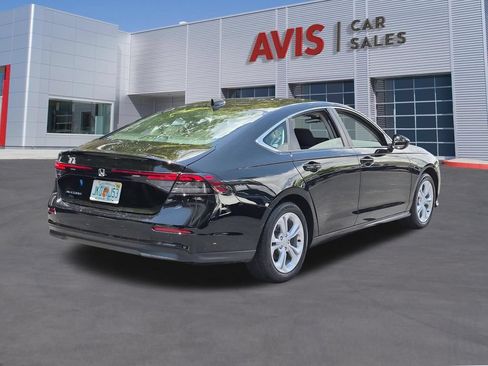 Used 2025 Honda Accord LX image 6