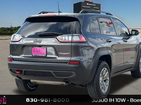 Used 2022 Jeep Cherokee Trailhawk w/ Sun, Sound & Nav Group AWD/4WD image 3