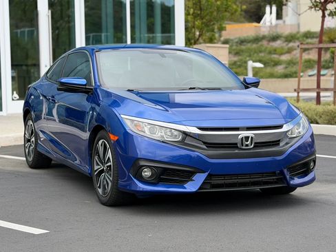 Used 2018 Honda Civic EX-T image 1