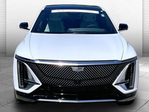 Certified 2026 Cadillac Lyriq Premium Luxury w/ LPO, Floor Liner Package AWD/4WD image 2