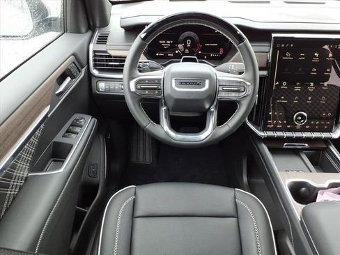 New 2026 GMC Acadia Denali image 17