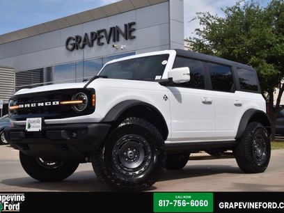 Certified 2025 Ford Bronco Outer Banks w/ Sasquatch Package