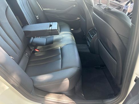 Used 2019 BMW 530i RWD image 25