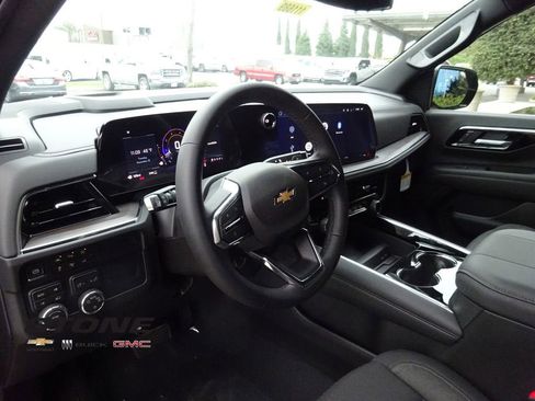 New 2026 Chevrolet Tahoe LS image 12