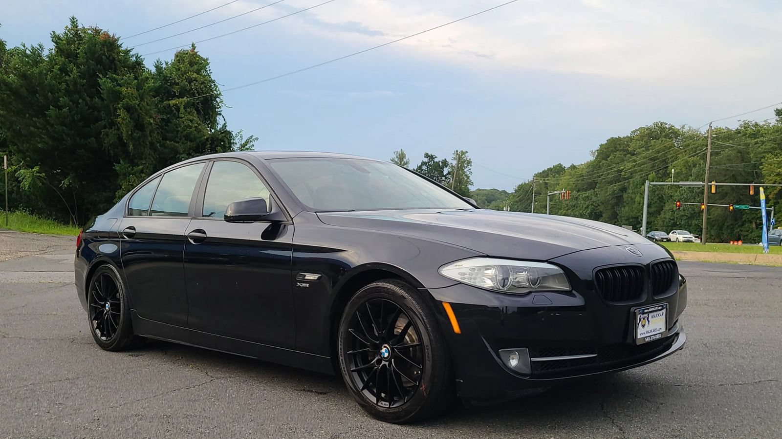 Used 2011 BMW 535i xDrive Sedan AWD/4WD image 1