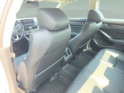 Used 2020 Honda Accord Touring image 22