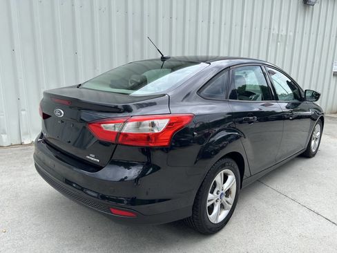 Used 2013 Ford Focus SE FWD image 3