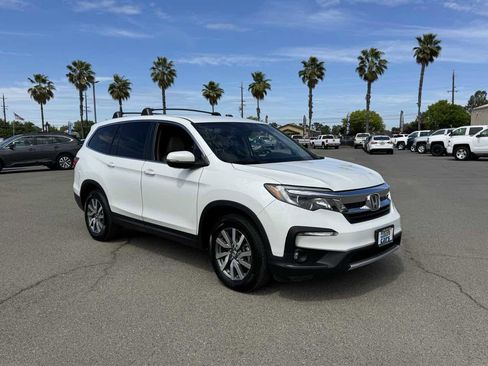 Used 2020 Honda Pilot EX image 2