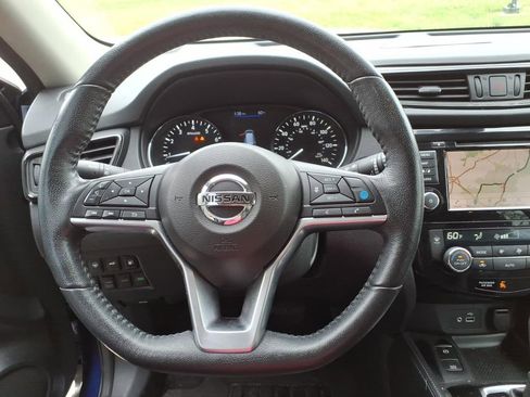 Used 2020 Nissan Rogue SL w/ Premium Package AWD/4WD image 17