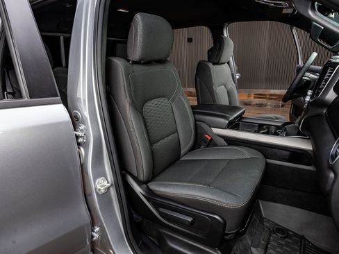 Used 2025 RAM 1500 Lone Star image 31